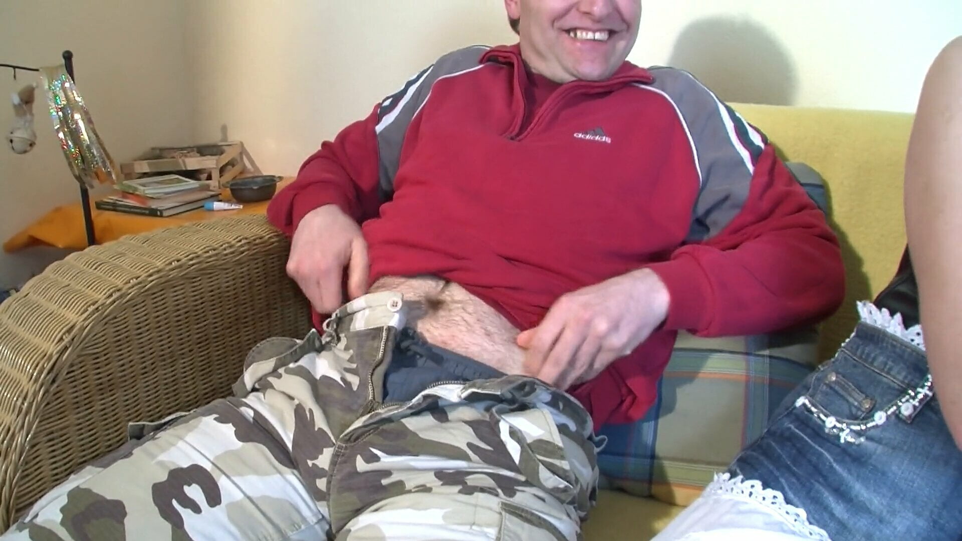 Für Geld teilt auch Herbert seine Frau